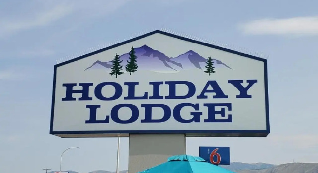 Holiday Lodge, Buchen Sie Gasthaus Wenatchee White Pass Ski Area