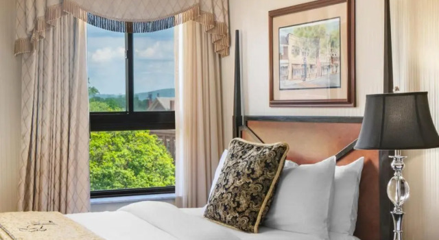 Четырёхместный номер Standard Hotel Bethlehem, A Historic Hotel of America