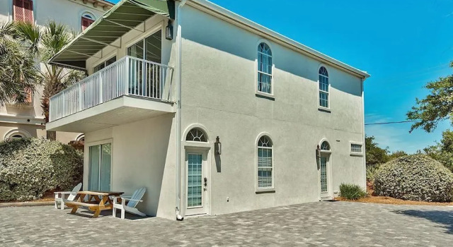 Hakuna Matata 8 Bedroom Holiday Home by Five Star Properties, Book Hotel Hoteller i Seacrest med parkering, Parkering