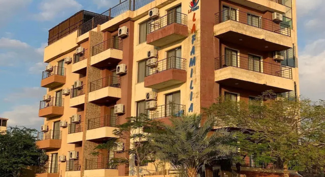 Lafamilia Albadwan