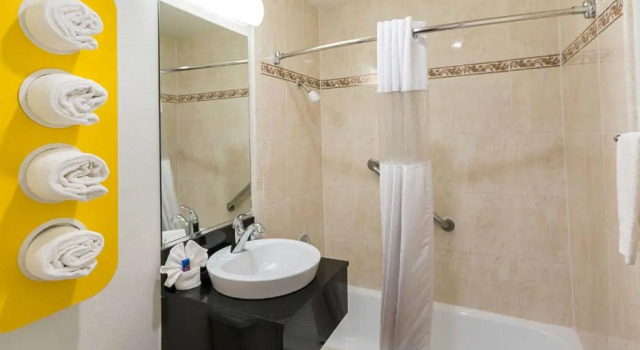Четырёхместный номер Standard Motel 6-El Paso, TX - Airport - Fort Bliss