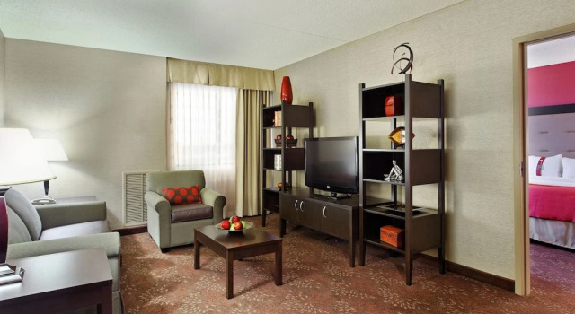 Люкс Holiday Inn Cincinnati Airport by IHG