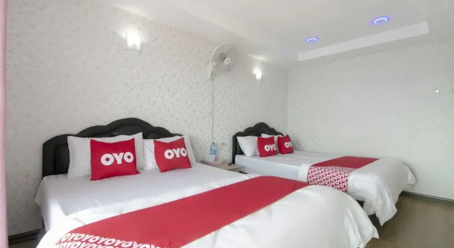 Номер Premier OYO 931 Sor Chareanpanit