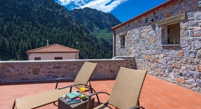 Апартаменты с видом на горы Apirathes Residence