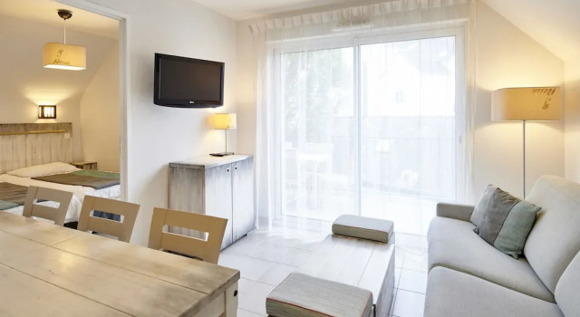Апартаменты с 2 комнатами с балконом Résidence Vacances Bleues Les Jardins dArvor
