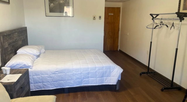 Двухместный номер Standard Rolling Pines Golf & Banquet Facility