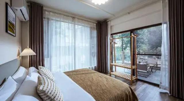 Люкс Manhattan Hotel Dali Old Town