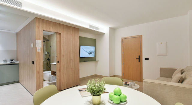Апартаменты OH Suites Paseo de las Canteras 58