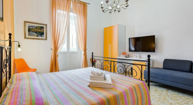 Трёхместный номер Comfort с видом на город 2 Passi Al Colosseo B&B