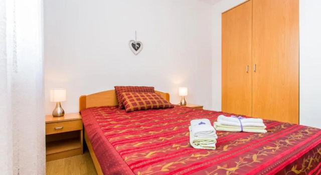Apartments Lavanda 2, Varaa Huoneisto Hotellit Kvarner Islands uima-altaalla, Uima-allas