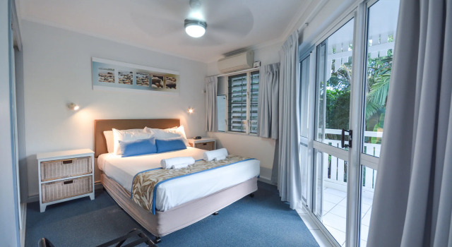 Apartments at The White House Port Douglas, Book Lejlighedshotel Hoteller i Port Douglas med pool, Swimmingpool