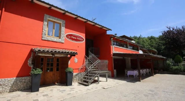 La Mela Rossa, Buchen Sie Hotel Cecalocco Umbrien