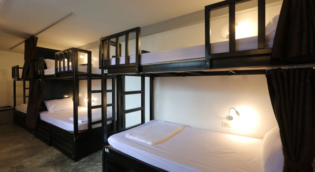 Balcony Party Hostel Beachfront - Adults Only