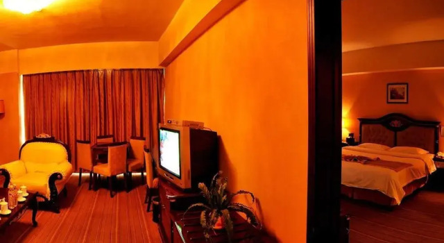 淄博步庭商务酒店, Prenota Hotel Hotel a Zibo con parcheggio, Parcheggio