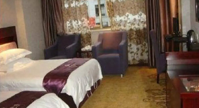 Yiwu YaYuan Hotel