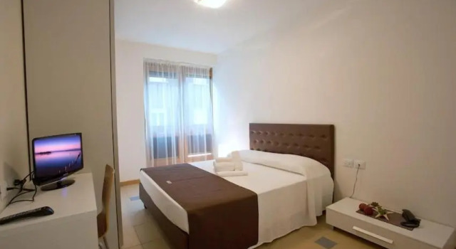 Апартаменты Lacroma Aparthotel