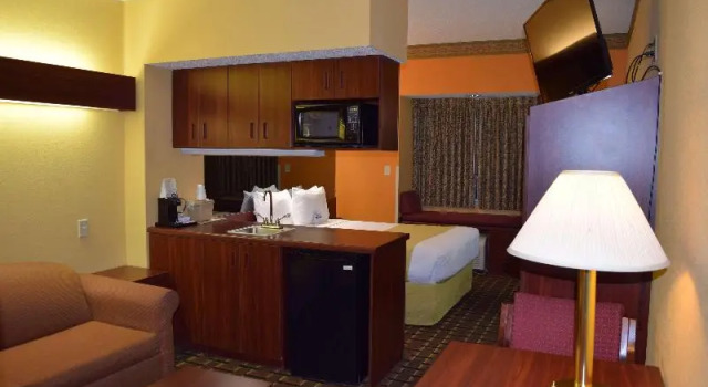 Двухместный номер Standard с красивым видом из окна Microtel Inn & Suites by Wyndham Rock Hill/Charlotte Area