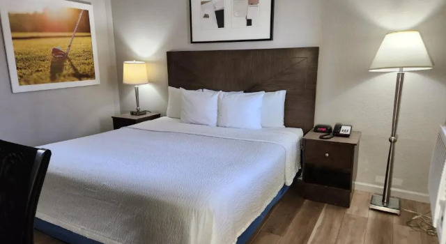 Двухместный номер Standard Days Inn by Wyndham Denver Downtown