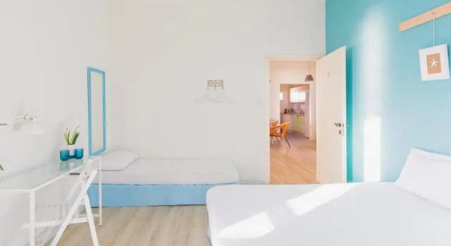 4 Bedroom Apartment on the Beach, Забронировать Апартаменты/квартира Отели Тель-Авива с парковкой, рядом с Пляж Иерусалим, Парковка