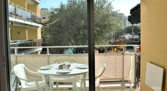 Appartement Cavalaire-sur-Mer, 1 pièce, 4 personnes - FR-1-226B-64