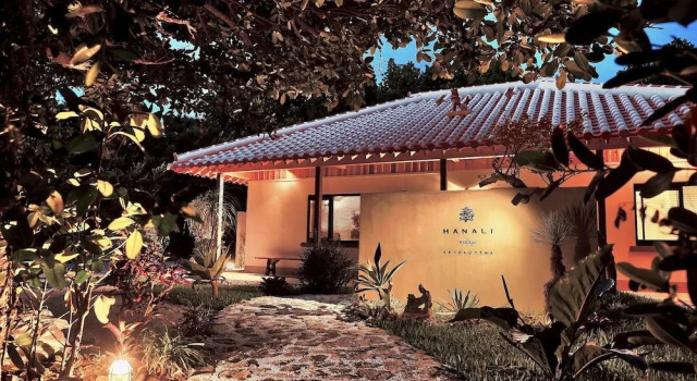 ADAN RESORT HANALI village sesokojima