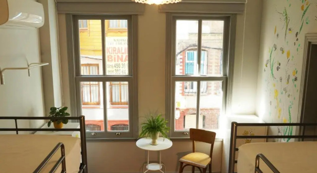 Номер Standard Tilas - Rooms in 19th Century Wooden Townhouse,Kadikoy