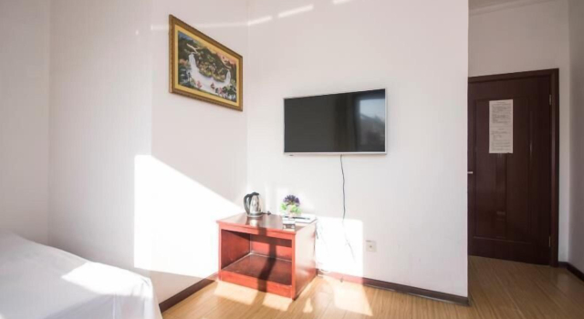 Beidaihe Liuzhuang Seashore Inn, Book Hotel Qinhuangdao Hebei