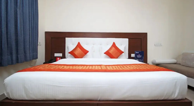 OYO 6495 Hotel Eden Greens, Забронировать Отель Гургаон 