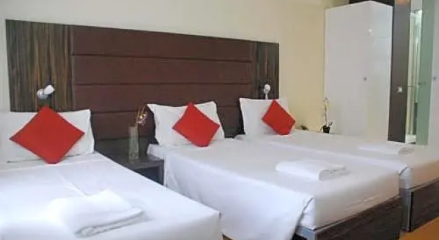 Трёхместный номер Standard Отель iH Hotels Milano Centrale