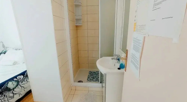 Апартаменты Classic Cute apartment in stone house near sea