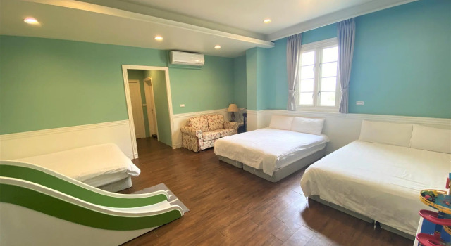 Кровать в общем номере Isa Butterfly Kids BnB