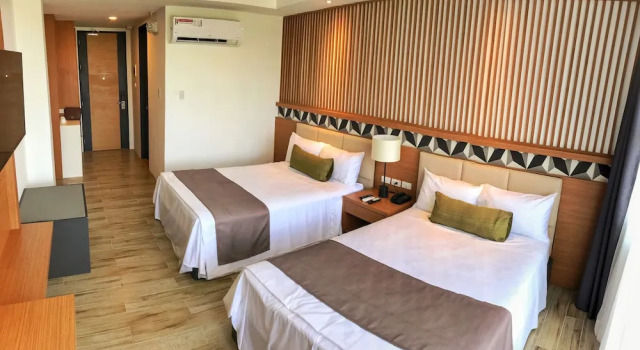 Номер Standard Crown Hotel at Harbour Springs Palawan Managed by Enderun Hotels