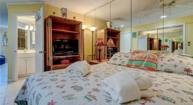 Seaside Villa 379 - One Bedroom Condo