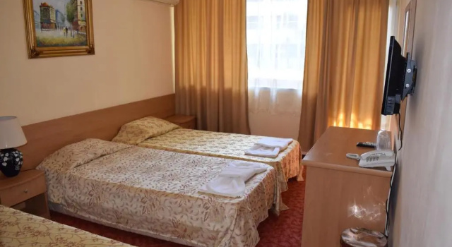 Двухместный номер Economy с балконом Ahilea Hotel