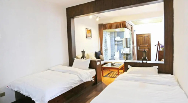Двухместный номер Standard с балконом The Corner Seaview Hotel