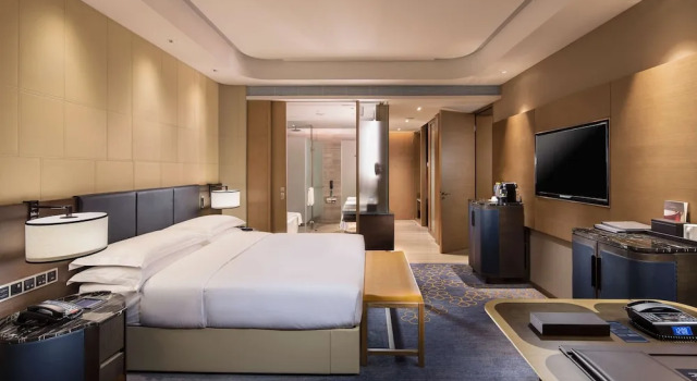 Клубный номер Executive Hilton Jinan South Hotel & Residences