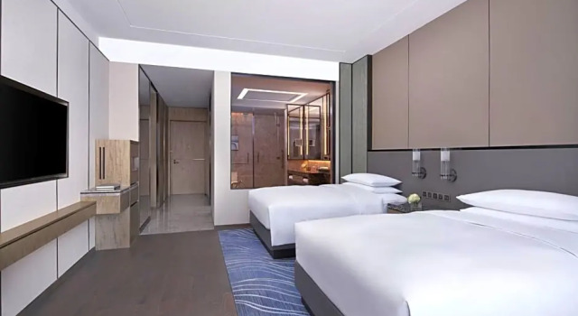Номер Deluxe Foshan Marriott Hotel
