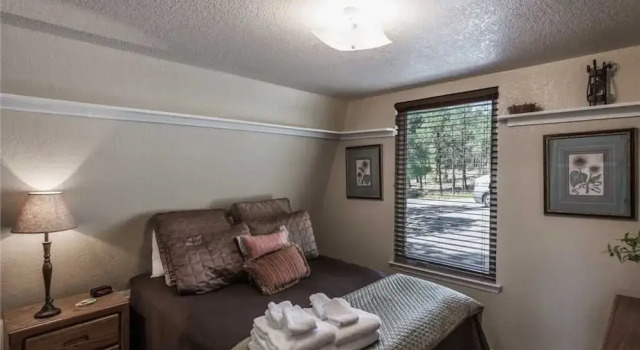 Alto Pines - Three Bedroom Cabin