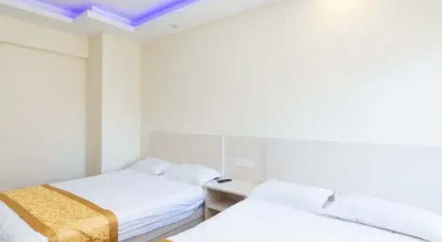 Люкс Business Lakefront Hotel
