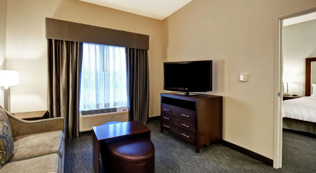 Двухместный люкс c 1 комнатой Homewood Suites by Hilton Cincinnati-Milford