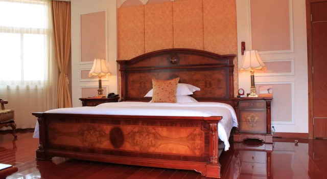 Люкс Deluxe Madagascar Golden Peacock Hotel