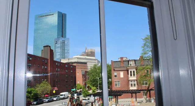 Номер Standard Maverick Suites at 402 Columbus Ave