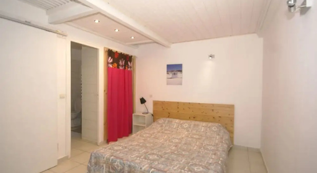 Holiday Home in Corsica Near the Beach, Varaa Hotelli  