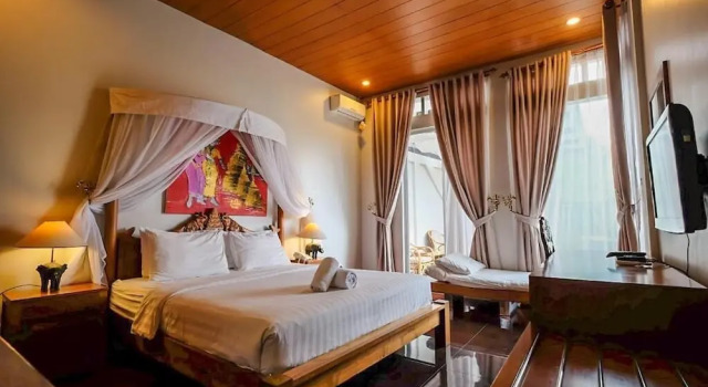 Rumah Stroberi Organic Farm and Lodge