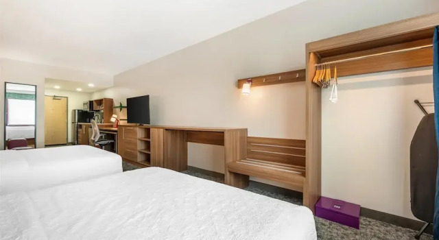 Четырёхместная студия Home2 Suites By Hilton Harrisonburg University