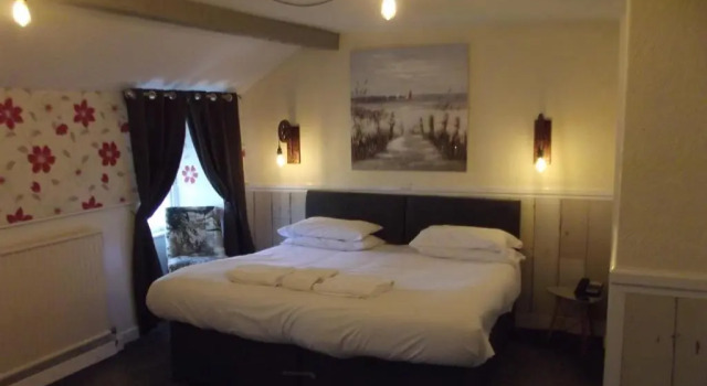 Номер Superior The Liverpool Arms Hotel