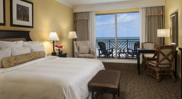 Двухместный номер Standard с видом на залив Sandpearl Resort Private Beach