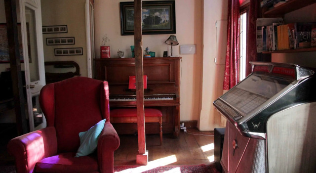 Allegretto Bed & Breakfast, Забронировать Отель Вальпараисо область Вальпараисо, рядом с Yuguslavo Walk