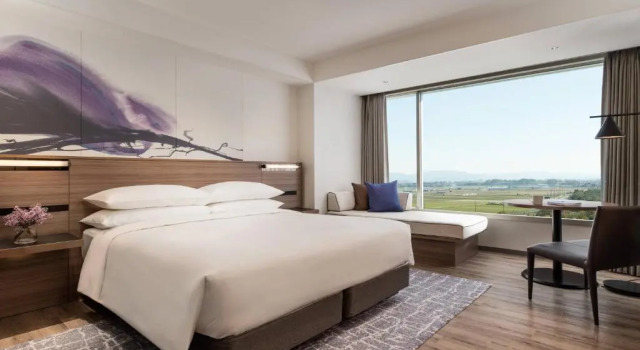 Двухместный номер Superior Lake Biwa Marriott Hotel