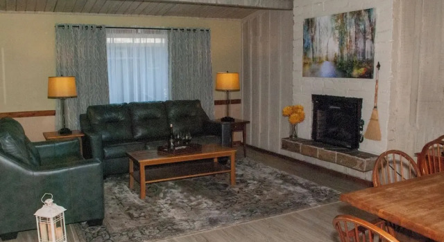Carmel Valley Lodge, Book Hotel Hoteller i Carmel Highlands med morgenmad, Morgenmad